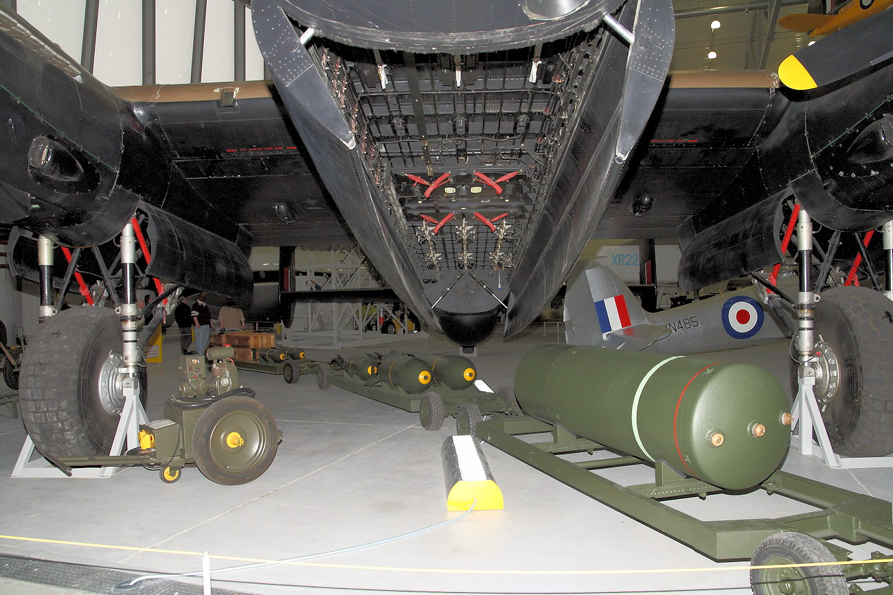 Avro Lancaster - Bombenschacht