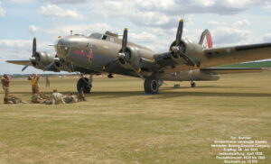 Boeing B-17 Flying Fortress (= fliegende Festung)