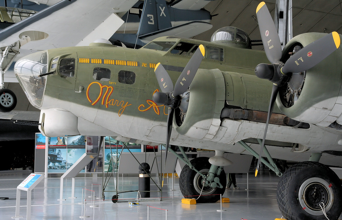 Boeing B-17 Flying Fortress - Kriegsmuseum