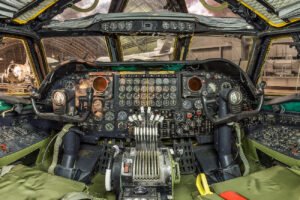 Boeing B-52D Stratofortress - Cockpit