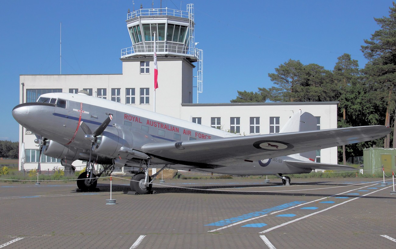 Douglas C-47 - Gatow Luftwaffenmuseum