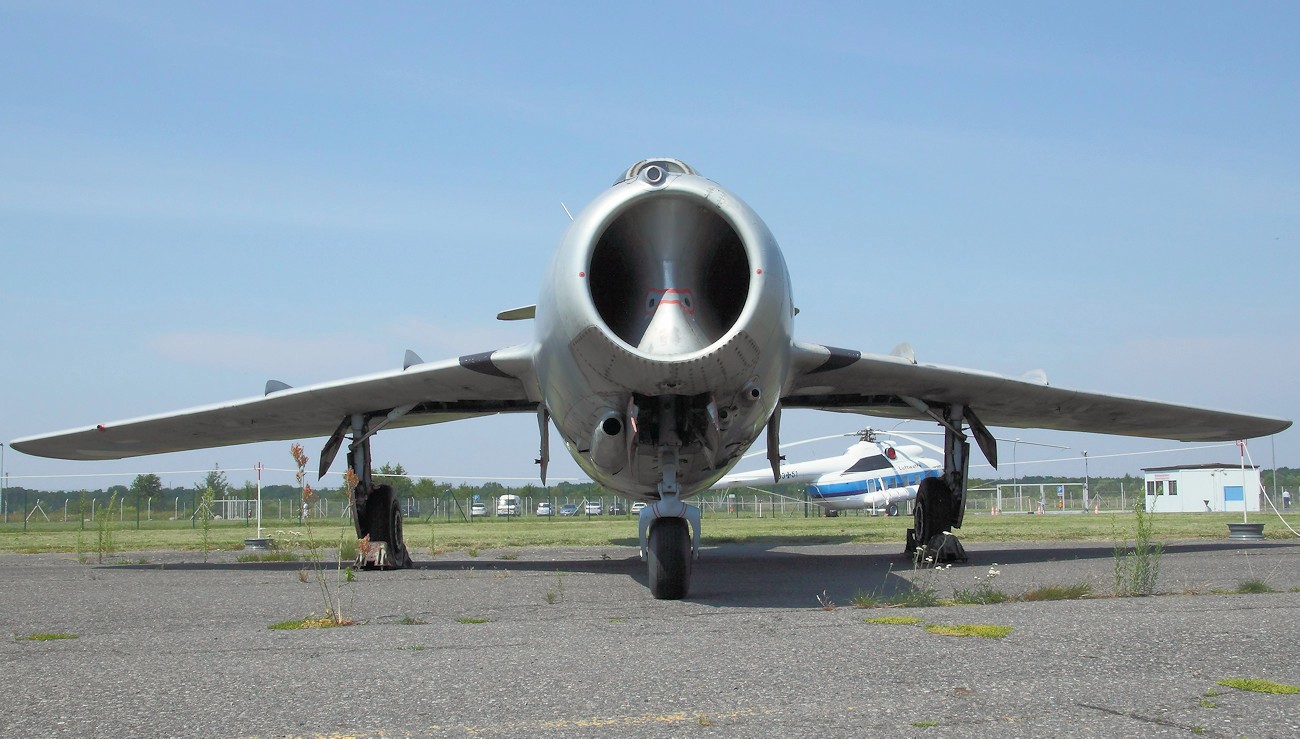 MiG-15 BIS - Kampfflugzeug