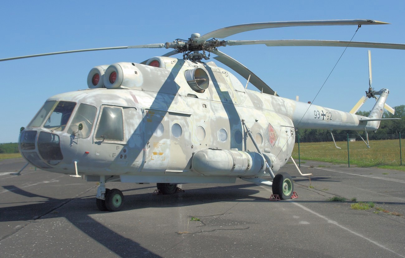 Mil Mi-9 - fliegende Kommandozentrale für Stäbe der Landstreitkräfte ab Division aufwärts