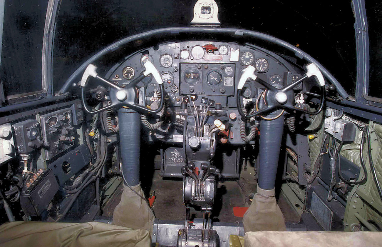 North American B-25 Mitchell - Cockpit