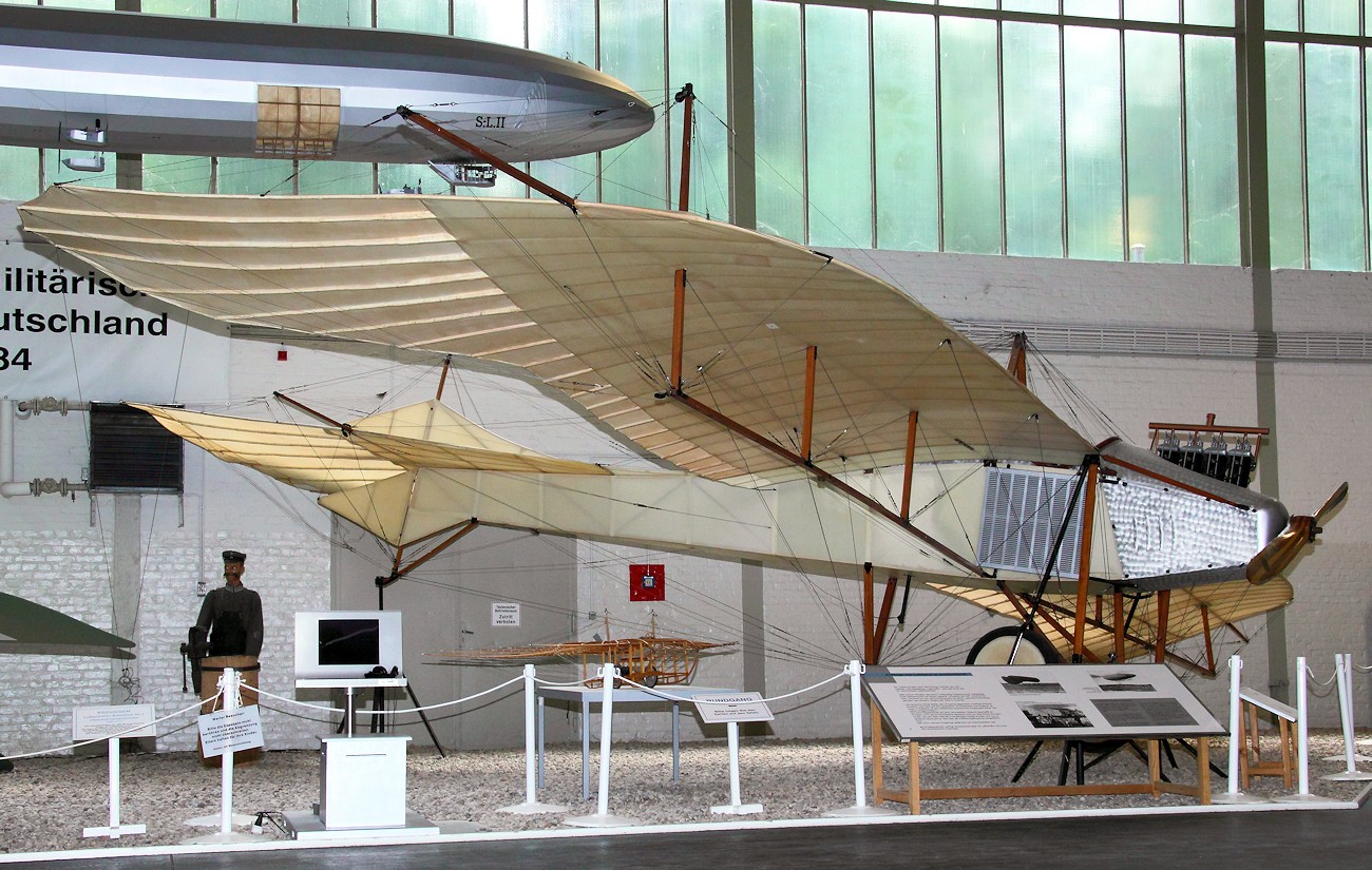 Rumpler Taube - Schul- und Aufklärungsflugzeug der deutschen Fliegertruppen von 1910