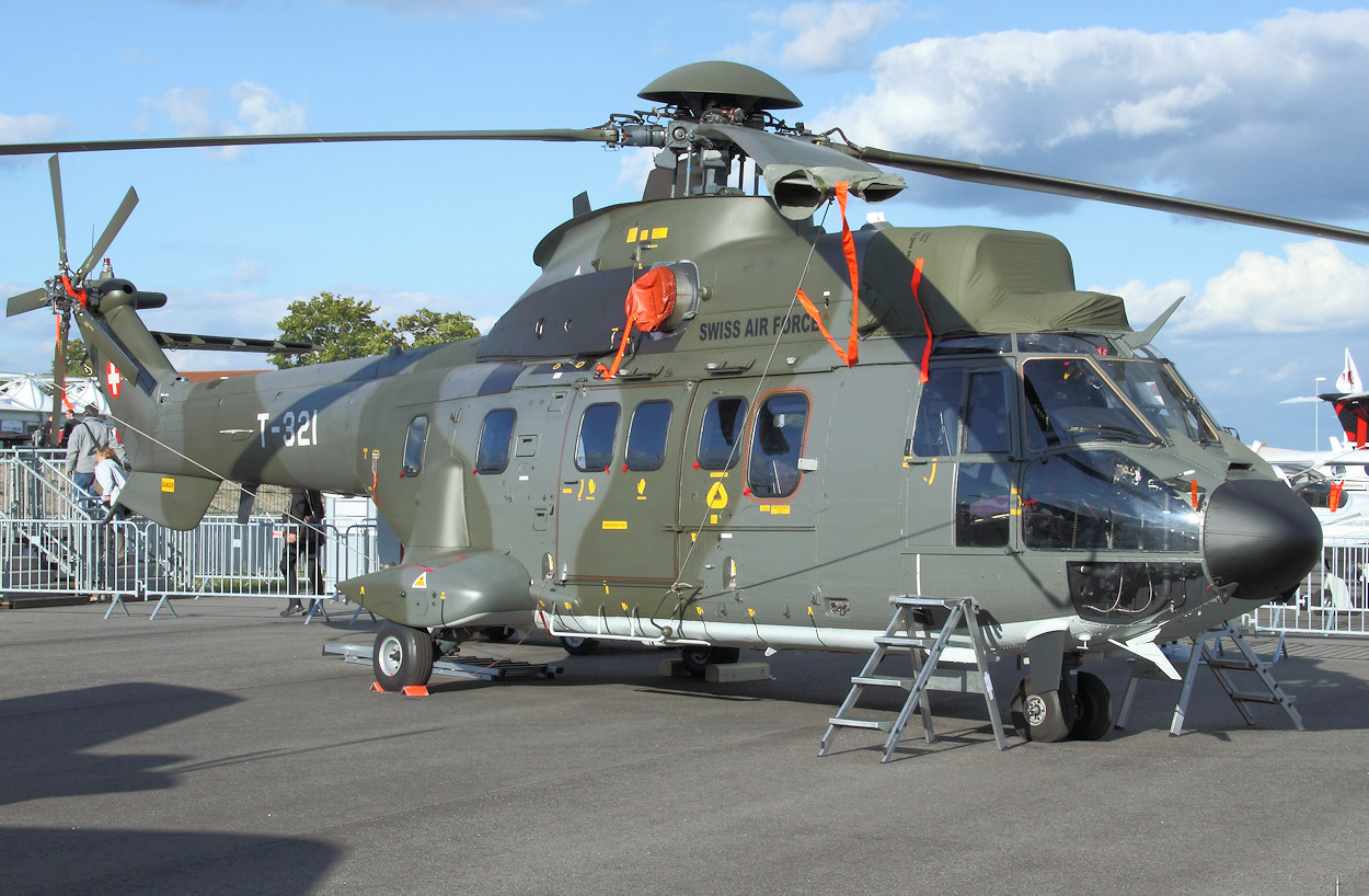 Aérospatiale AS 332 Super Puma