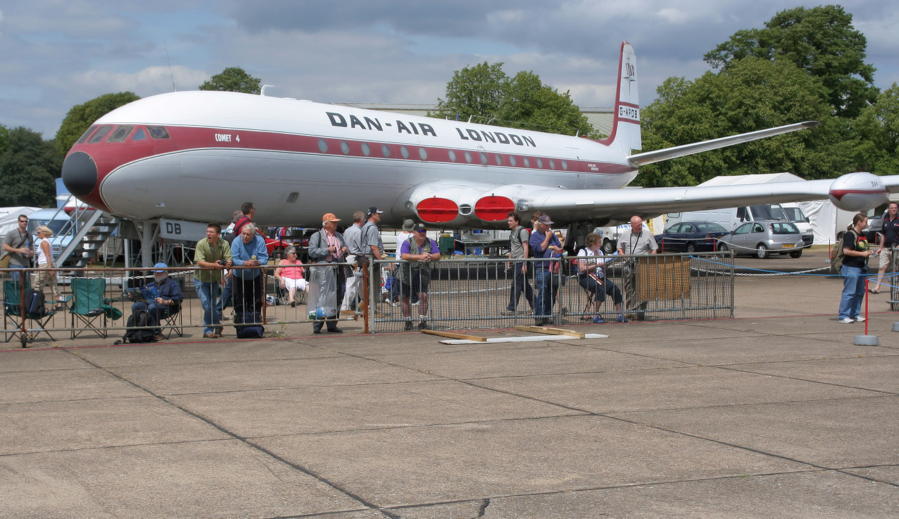 De Havilland DH 106 Comet - Imperial War Museum