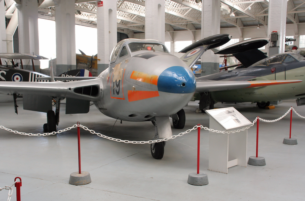 De Havilland Vampire T11 - Flugzeug