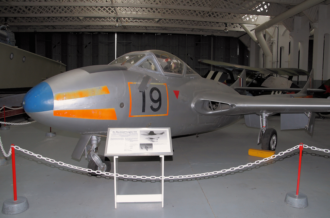 De Havilland Vampire T11 - Trainerversion