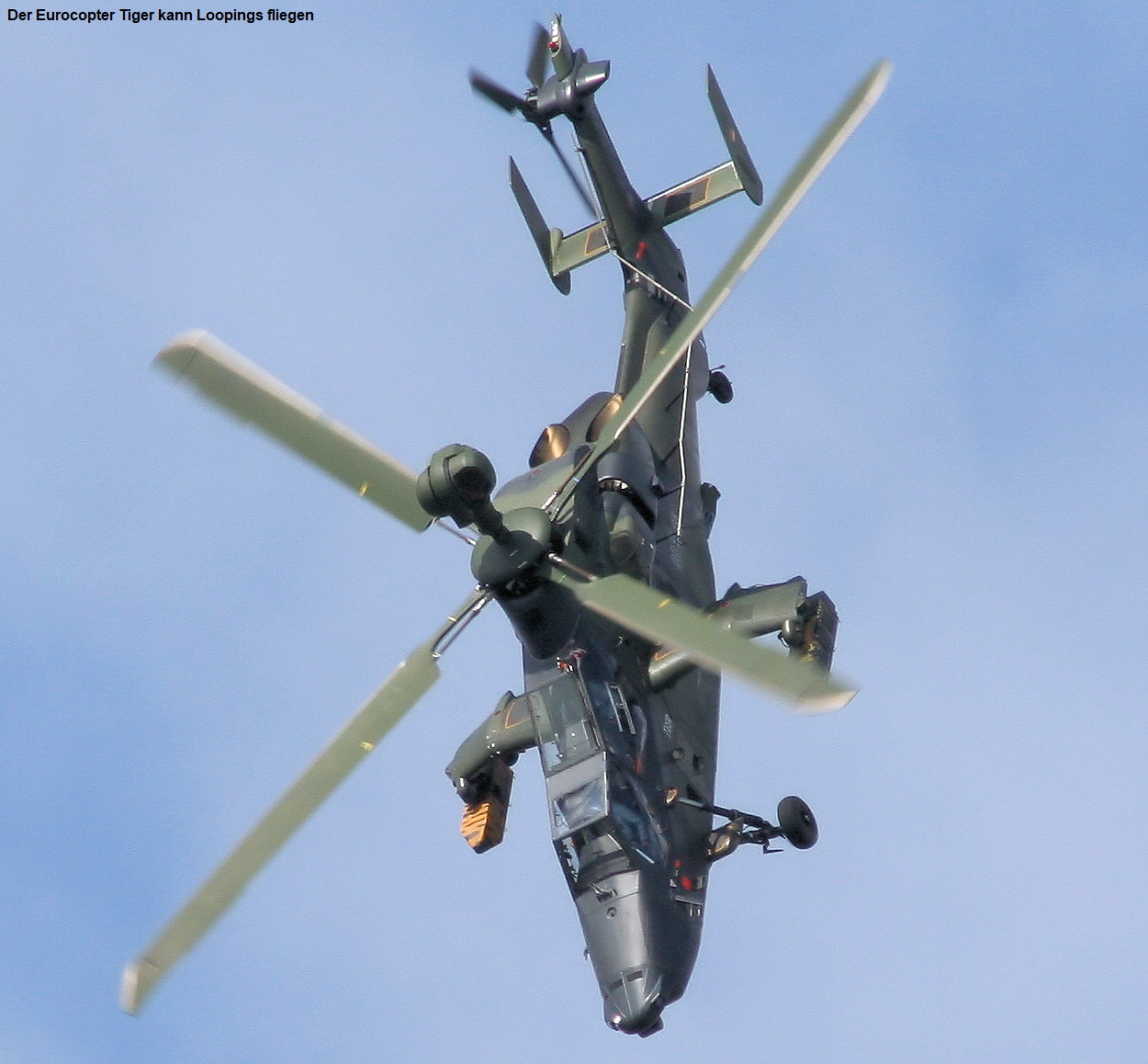 Eurocopter Tiger - Flug - Looping