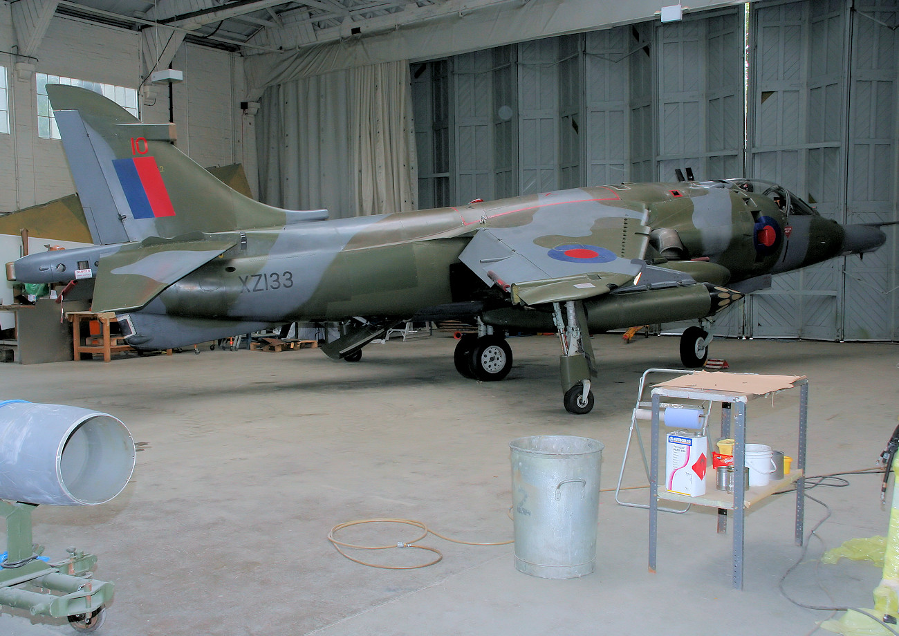 Hawker Siddeley Harrier GR3 - Duxford