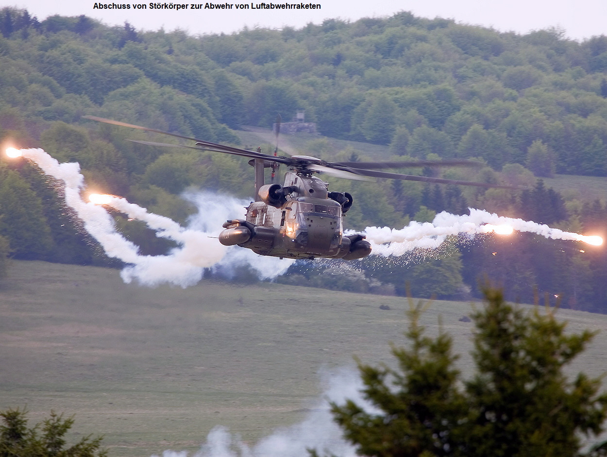 Sikorsky CH-53 Heer - Tiefflug mit Täuschkörper