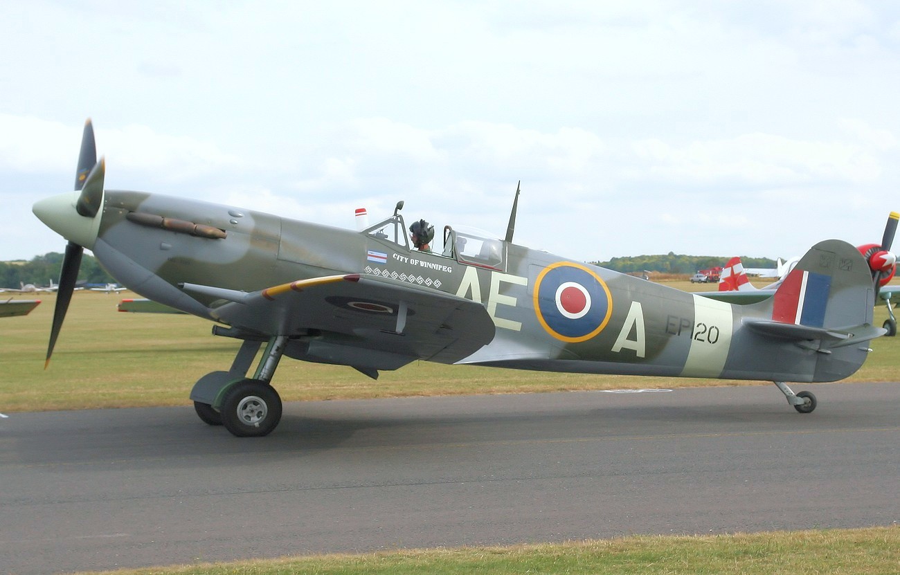 Supermarine Spitfire Vb - Jagdflugzeug