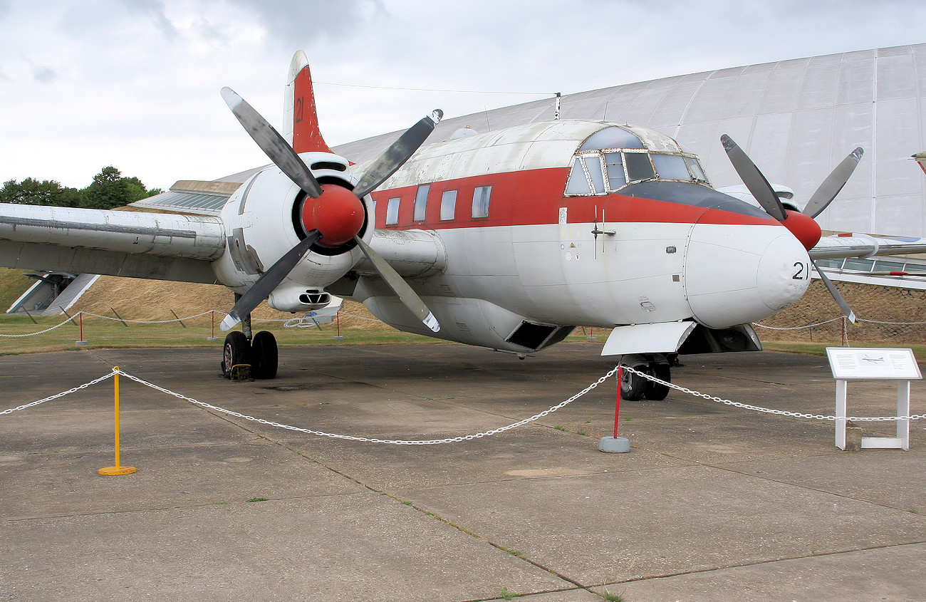 Vickers Varsity T Mk.1 - militärische Version des Verkehrsflugzeugs Vickers Viking