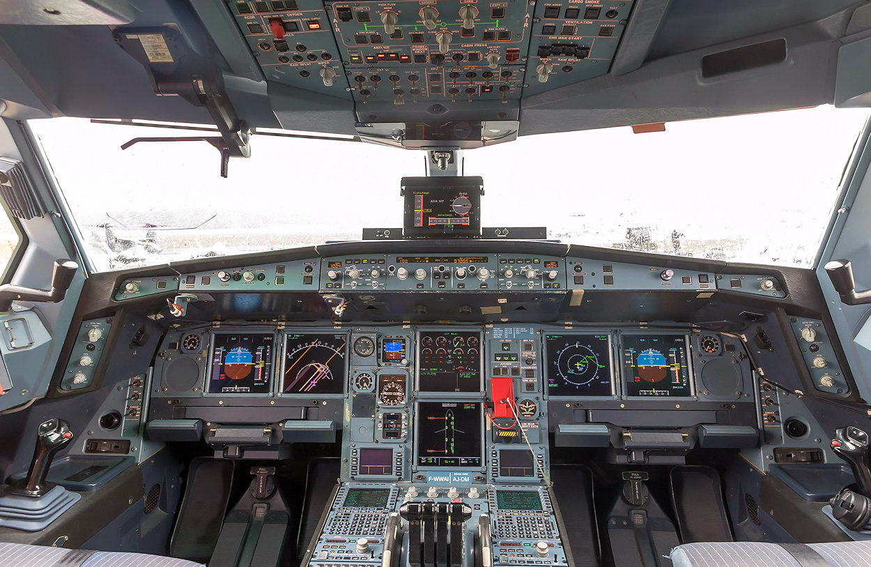 Airbus A340-600 - Cockpit