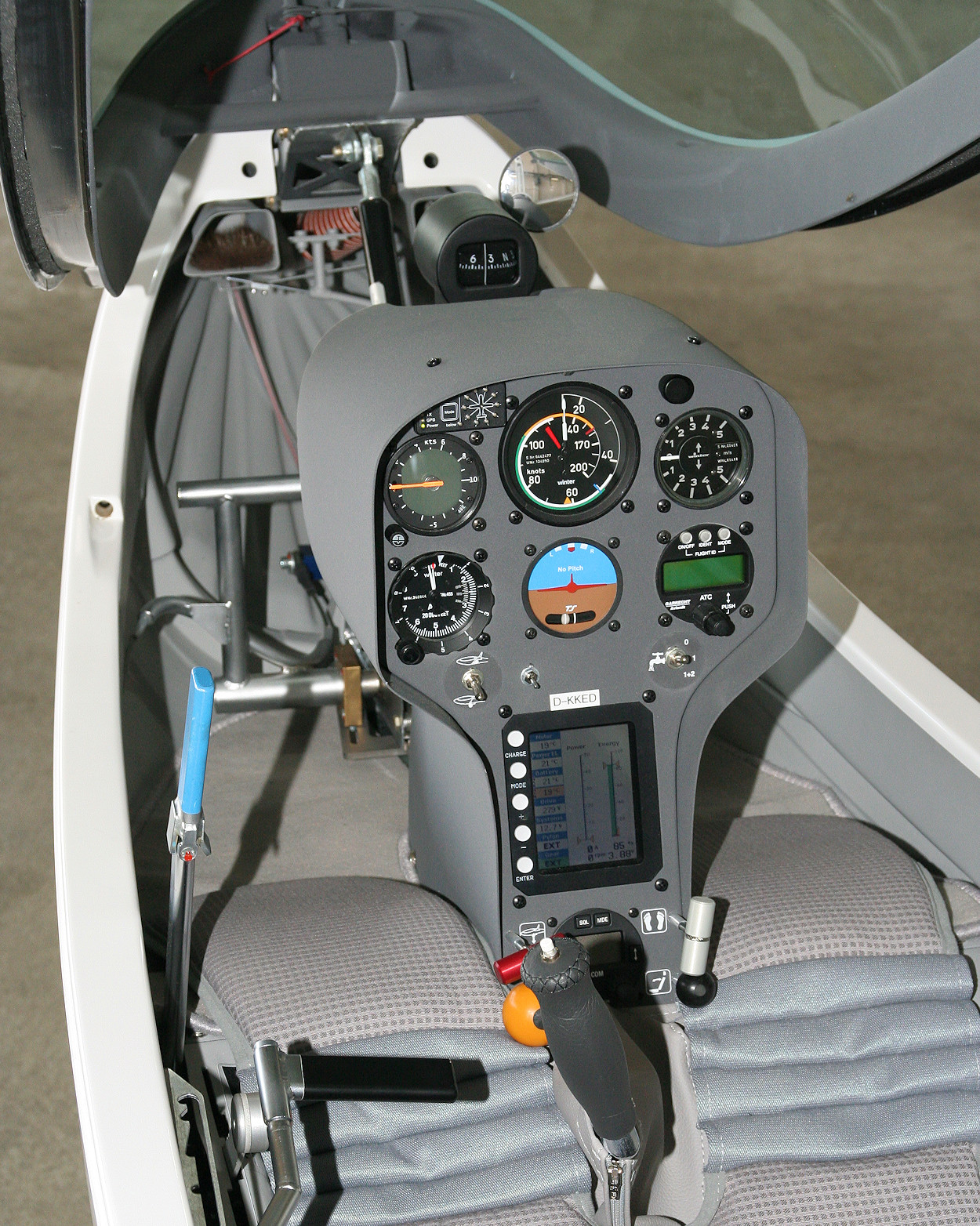 Antares 20E - Cockpit