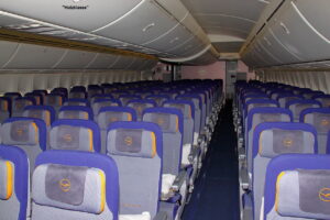 Boeing 747-8 Intercontinental - Holzklasse