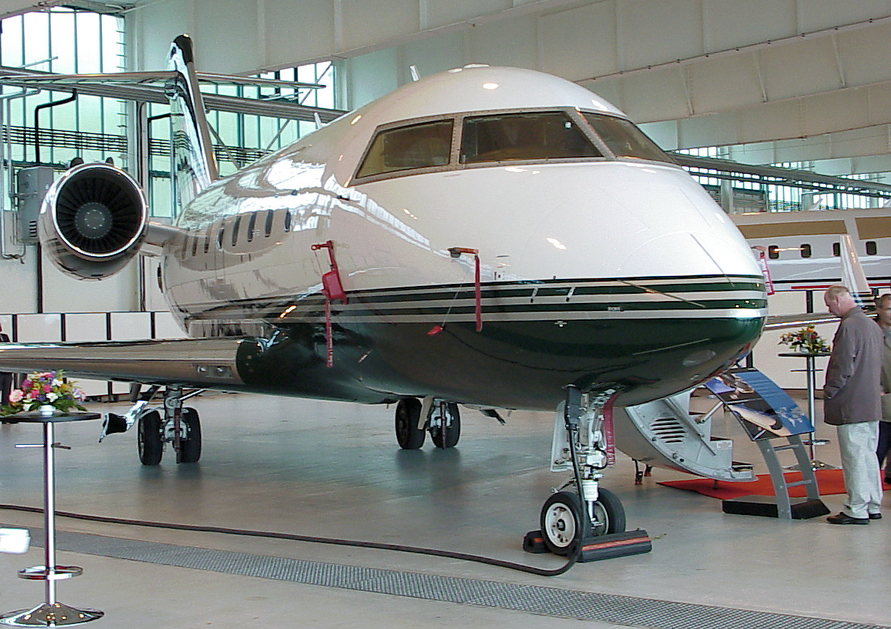 Bombardier Challenger 604