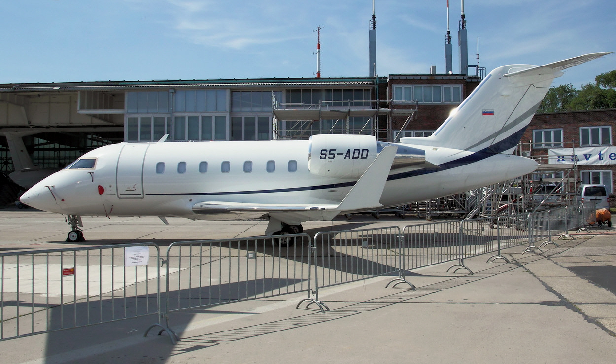 Bombardier Challenger 605