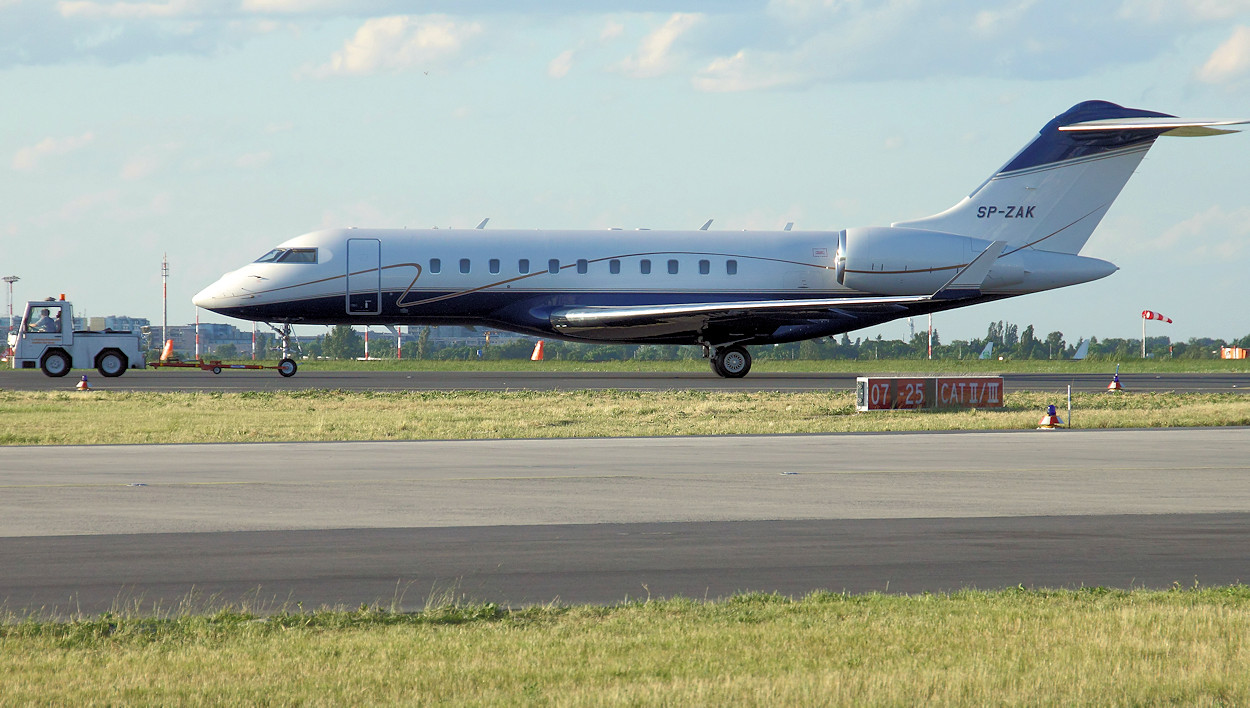 Bombardier Global 5000 - Rollfeld