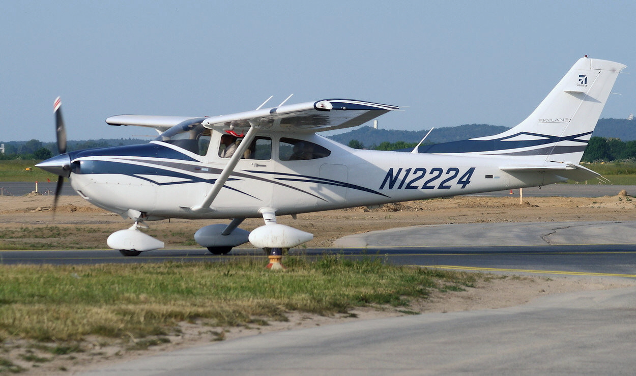 Cessna 182 Skylane - Reiseflugzeug