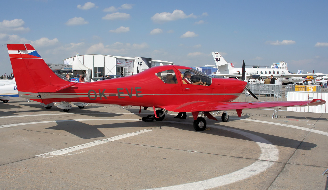 Evektor VUT 100 Cobra - Evektor Aerotechnik AG