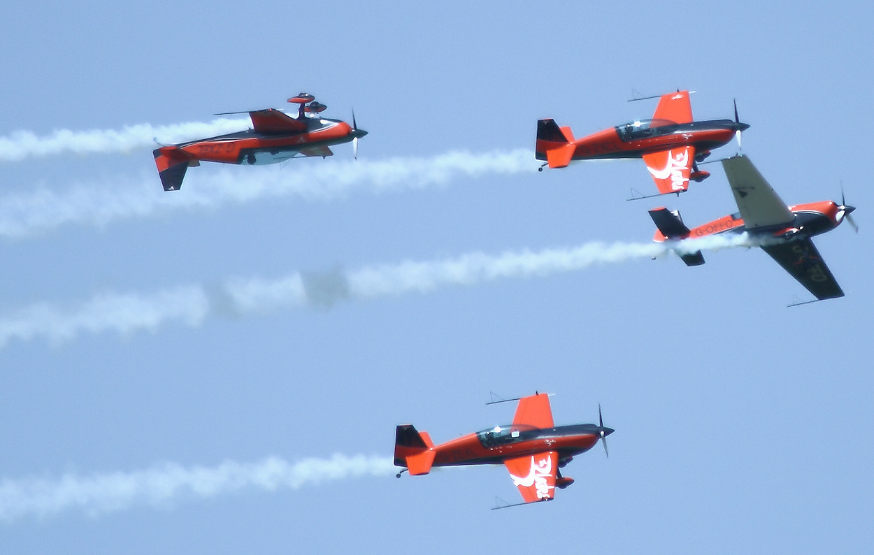 Extra 300 L - Airshow Kunstflug