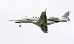 Grob G 180 SPn - Vorbeiflug