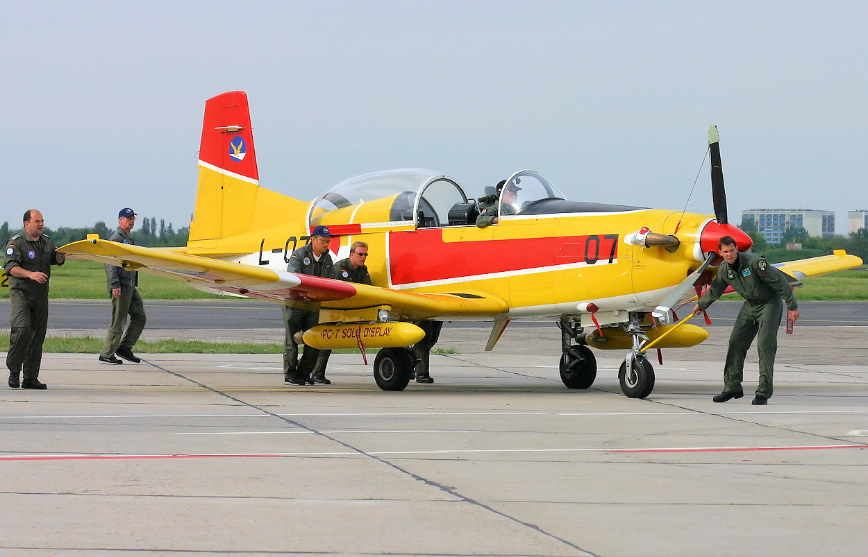 Pilatus PC-7 - Trainingsflugzeug