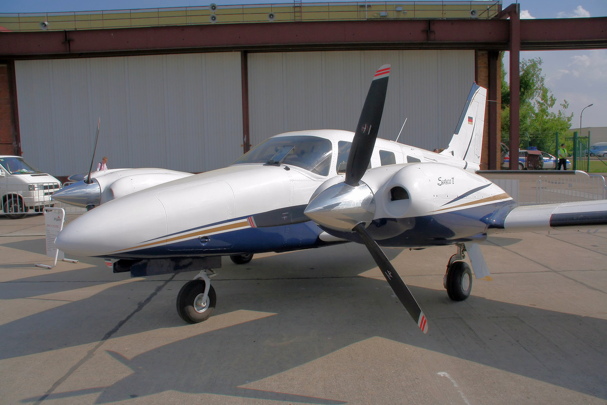 Piper Seneca V PA-34 220T - Reiseflugzeug