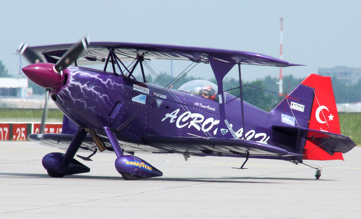 Purple Violet - Luftfahrtausstellung