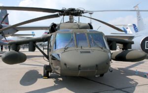 Sikorsky UH-60 L Black Hawk - Frontansicht