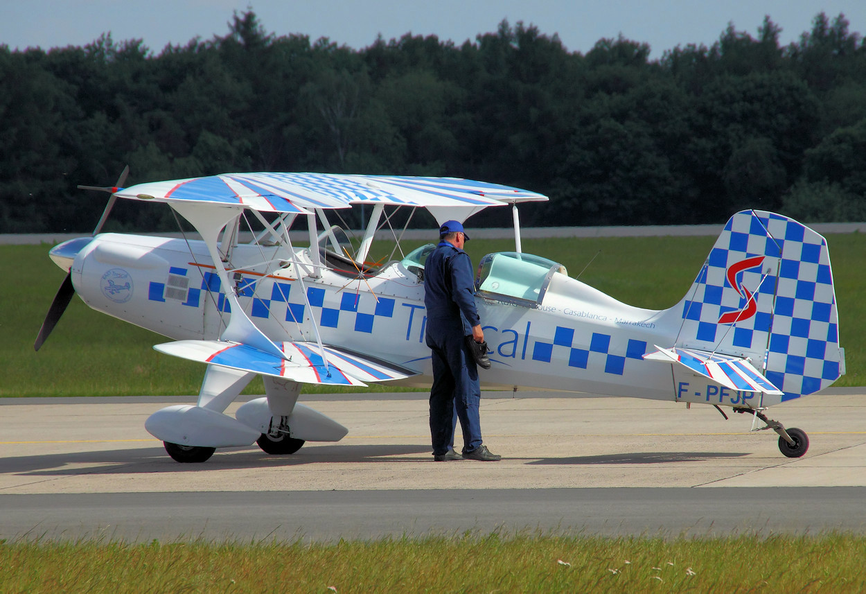 Stolp Starduster Too SA-300 - Doppeldecker mit zwei Sitzplätzen und starrem Fahrwerk