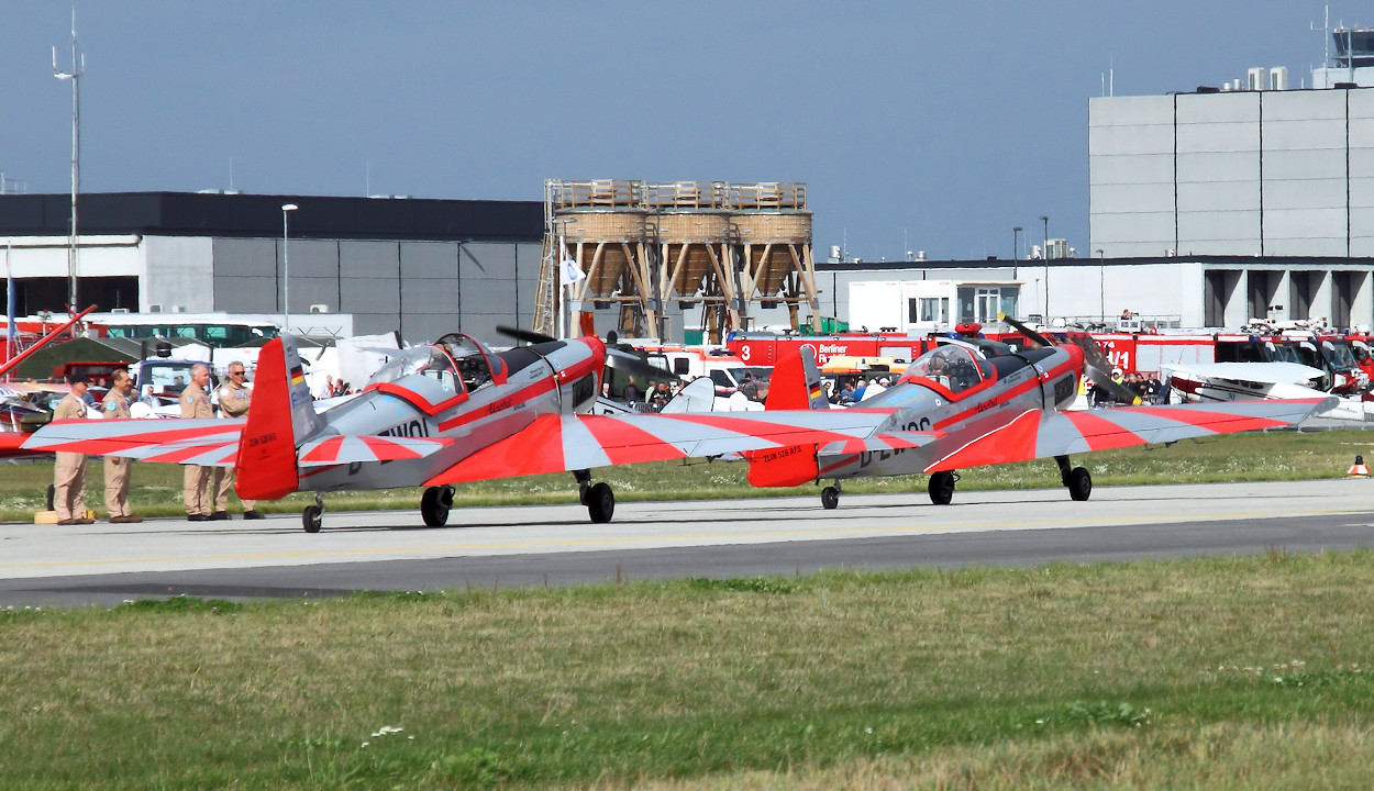 Zlin Z-526 AFS Akrobat Special - Rollbahn der Luftfahrtausstellung ILA