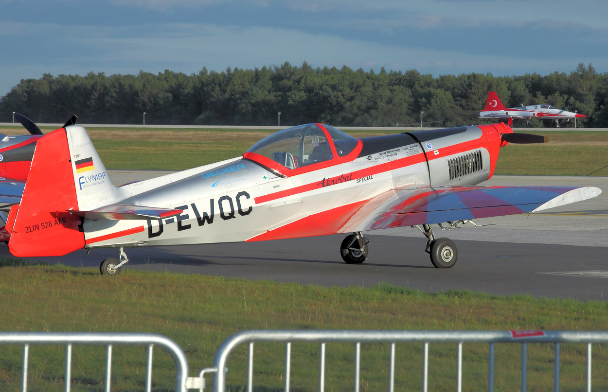 Zlin Z-526 AFS Akrobat Special - Kunstflugflugzeug