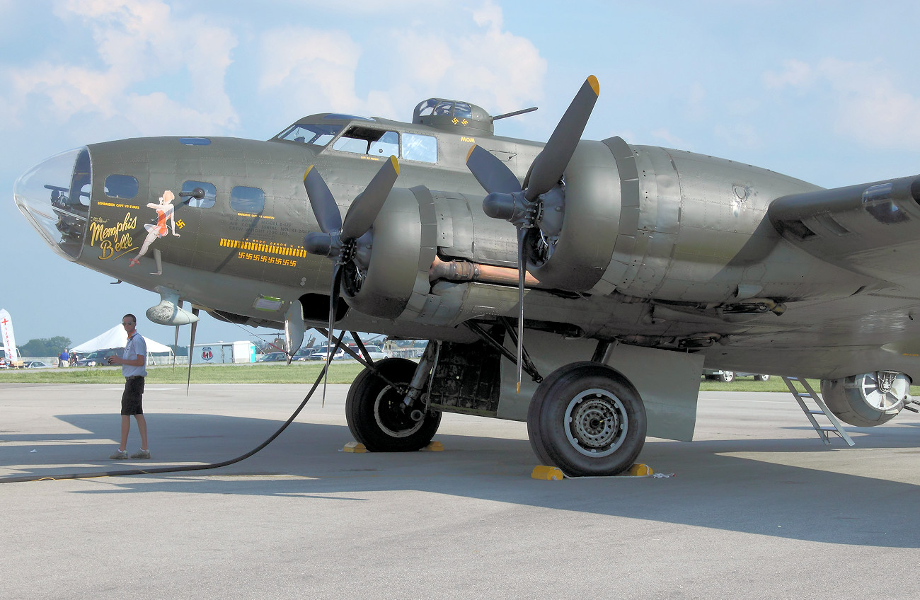 Boeing B-17 Flying Fortress - Bomber - U.S. Air Force