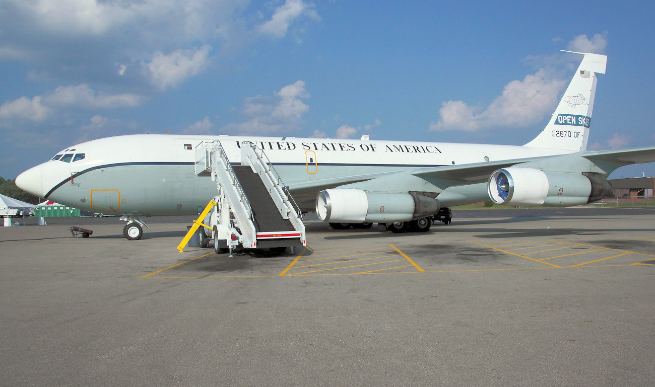 Boeing OC-135B Stratolifter - United States of America