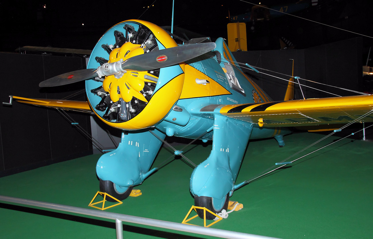 Boeing P-26A Peashooter - Antrieb Pratt & Whitney R-1340 Wasp