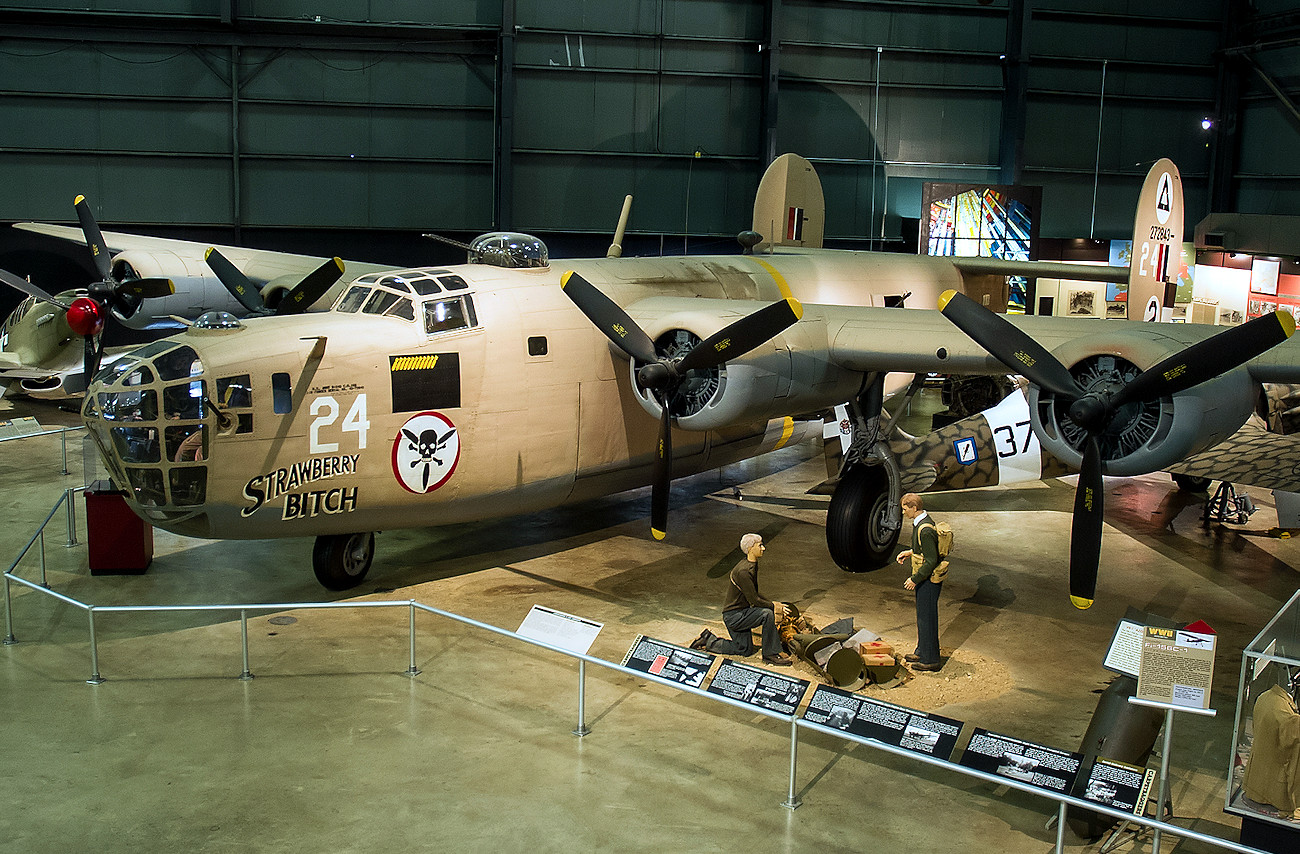 Consolidated B-24 Liberator - Strawberry Bitch