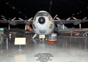 Douglas C-133A Cargo Master - Transportflugzeug der USA