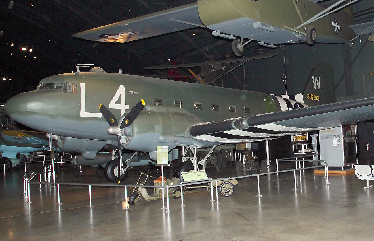 Douglas C-47 Skytrain - Militärversion der DC-3