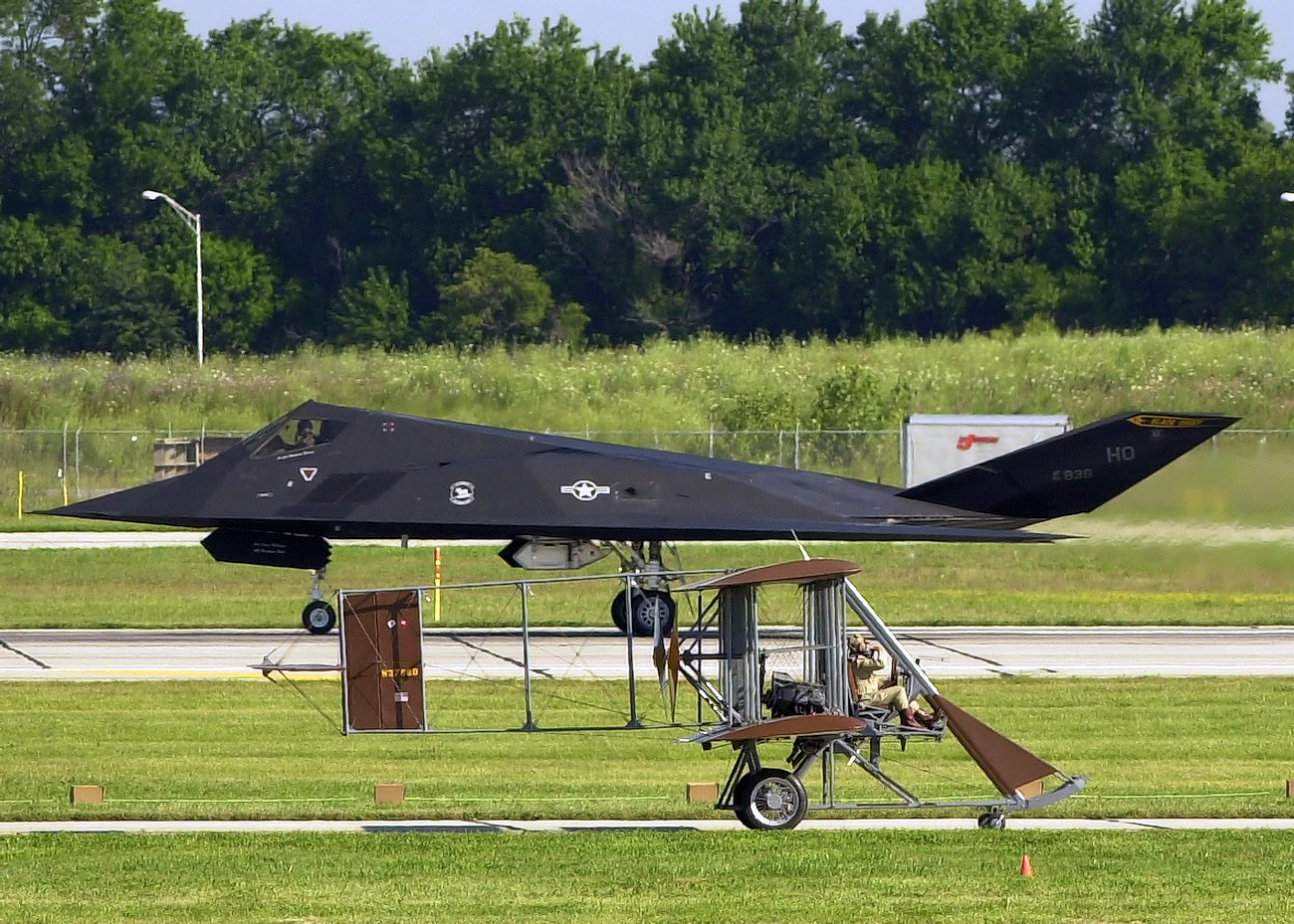 Lockheed F-117A Nighthawk - alt und neu