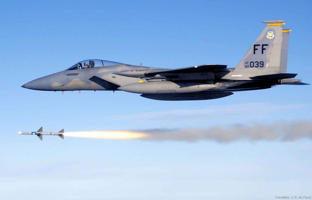 McDonnell Douglas F-15A Raketenabschuss