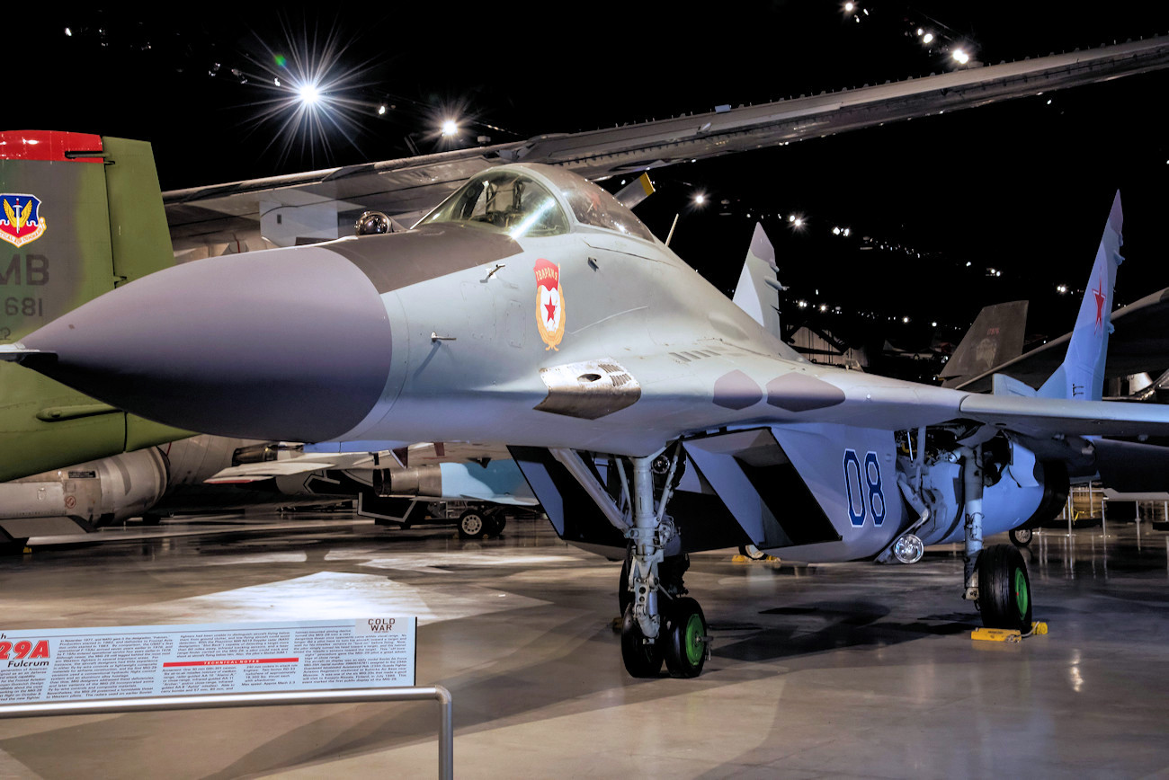 Mikoyan-Gurevich MiG-29A - zweistrahliges Kampfflugzeug