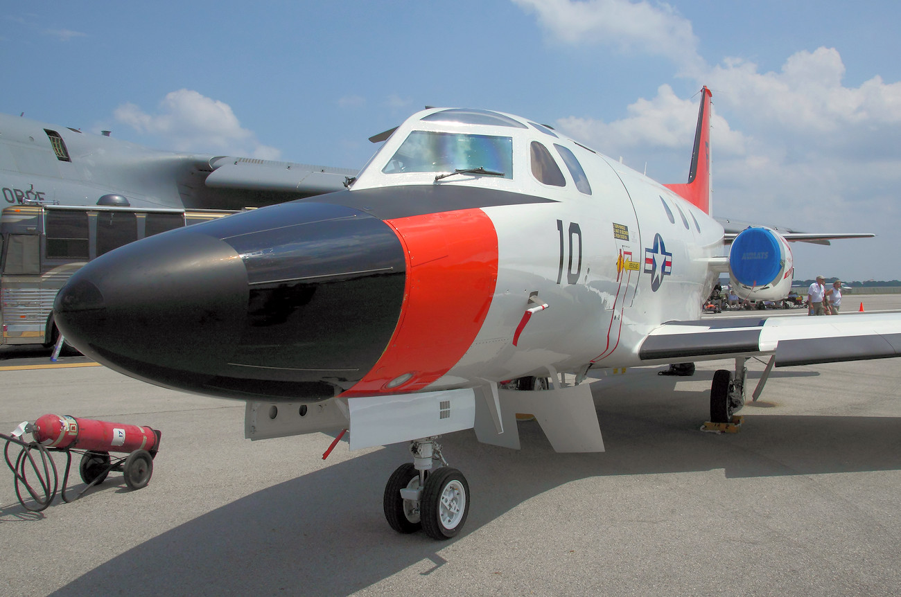 North American T-39 Sabreliner - Das 12-sitzige Flugzeug wurde im militärischen und zivilen Bereich genutzt