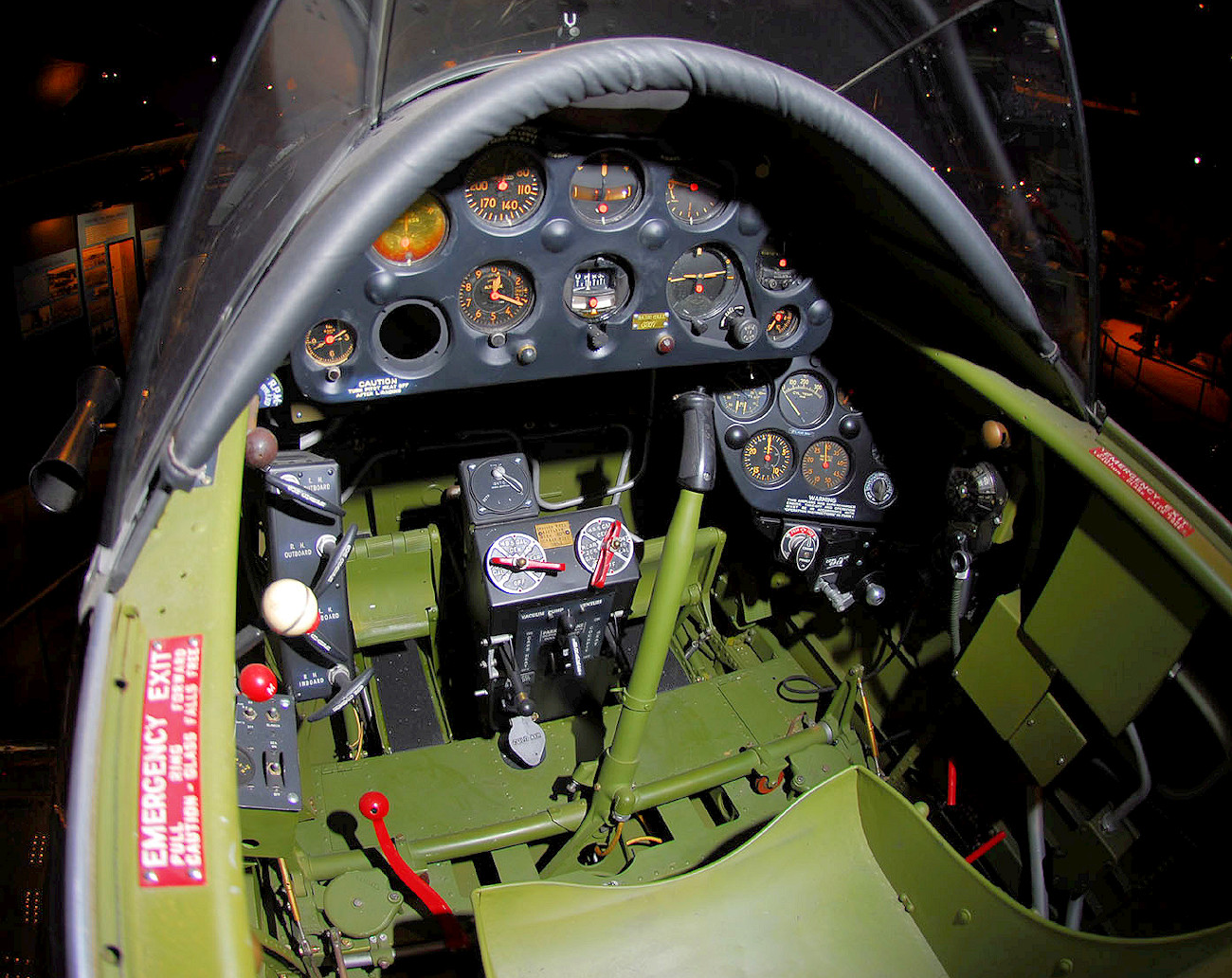 Northrop A-17 - Cockpit