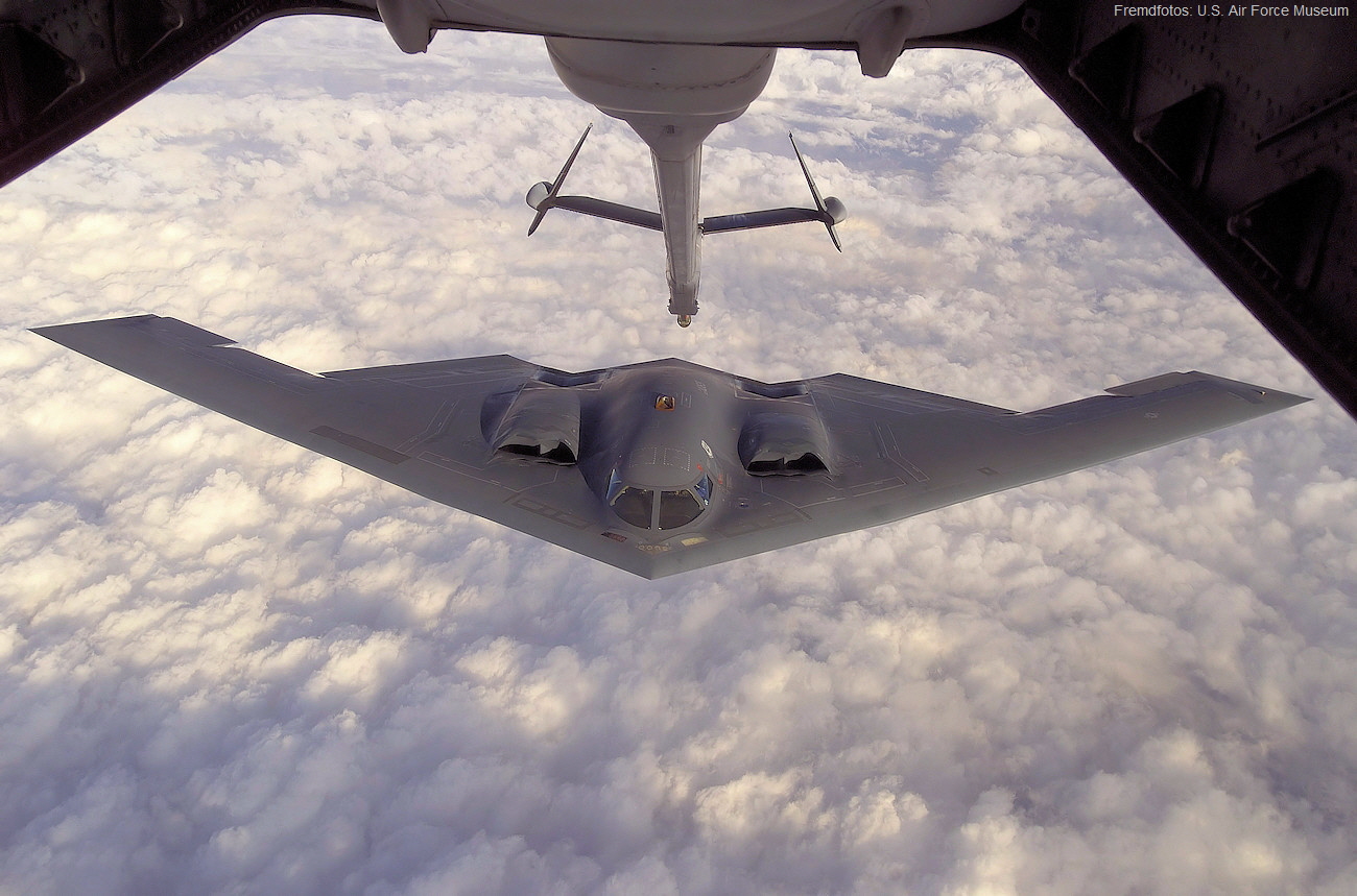 Northrop B-2 Spirit - Luftbetankung