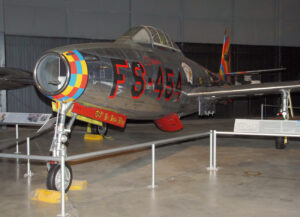 Republic F-84E Thunderjet - zweiter Düsenjäger der Army Air Forces, der in Großproduktion ging