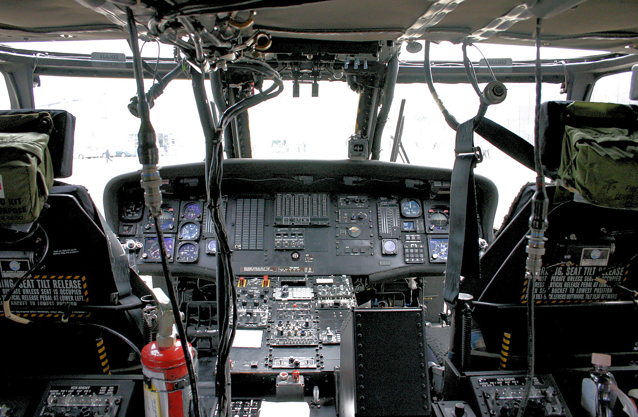 Sikorsky UH-60 Black-Hawk Cockpit