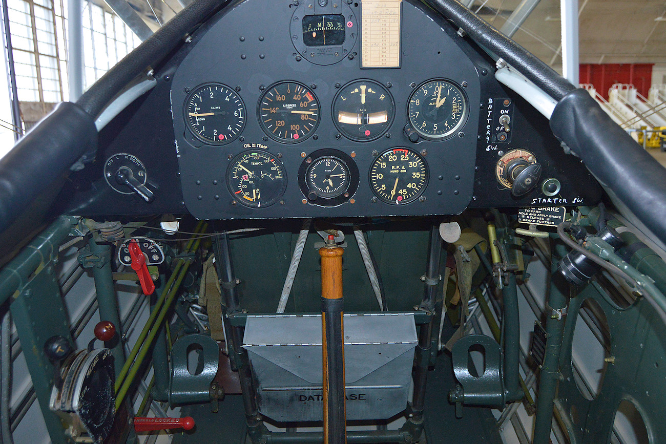 Stearman PT-13D Kaydet - Cockpit